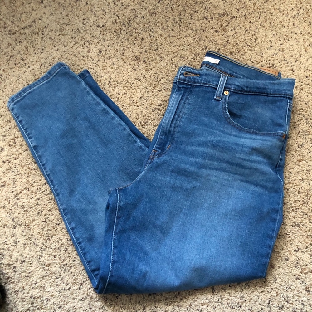 Levi’s boyfriend ankle jean